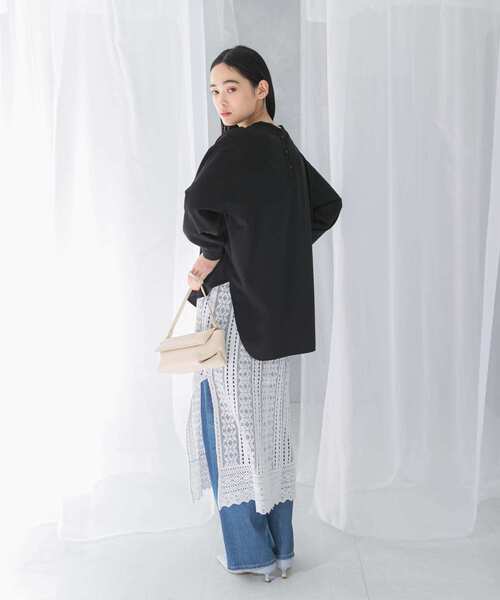 URBAN RESEARCH ROSSO WOMEN(アーバンリサーチ ロッソ)の「『WEB/一部店舗限定』リブドッキングジョーゼットブラウス(シャツ/ブラウス・レディース・ホワイト/ブラック/ベージュ・FREE)」の14枚目の写真