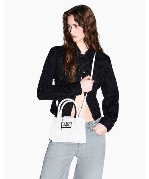 ARMANI EXCHANGE(アルマーニエクスチェンジ)の「【A|X アルマーニ エクスチェンジ】AXロゴ ミニバッグ(ハンドバッグ・レディース・ライトブラウン/ライトベージュ/ブラック/オフホワイト・FREE)」の9枚目の写真