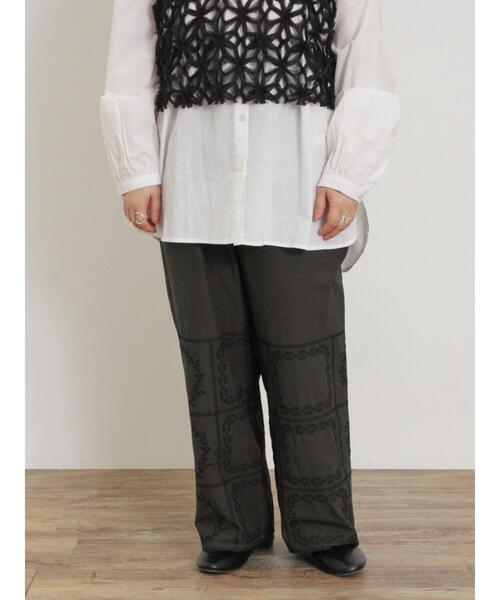 Samansa Mos2（サマンサ モスモス）の「スクエア刺繍パンツ（その他パンツ・レディース・オフホワイト/チャコールグレー/モカ・L/M）」の15枚目の写真