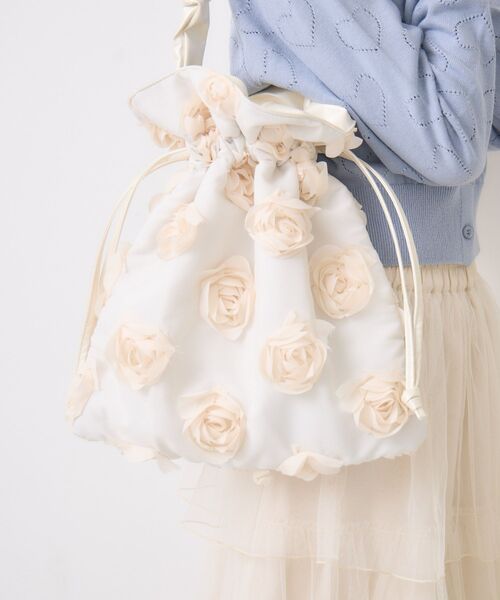 ems excite（エムズエキサイト）の「バラモチーフトートBAG（ショルダーバッグ・レディース・アイボリー/ブラック・ONE SIZE）」の4枚目の写真