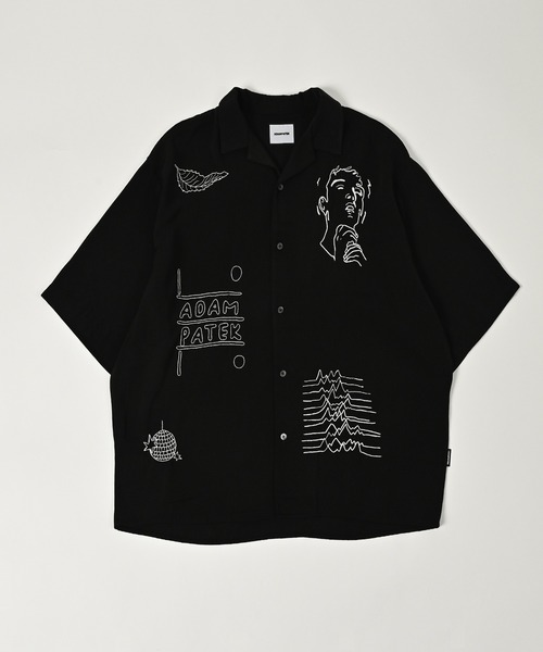 ADAM PATEK（アダムパテック）の「【ADAMPATEK/アダムパテック】ovmad embroidery short sleeve shirt/刺繍入りドレープ半袖シャツ（シャツ/ブラウス・メンズ・ブラック/ホワイト・2/1）」の2枚目の写真