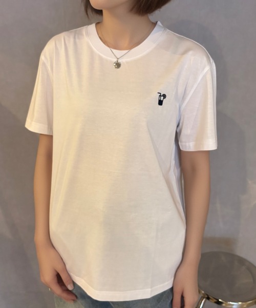 Girly Doll(ガーリードール)の「ワンポイントデザインTシャツ(Tシャツ/カットソー・レディース・ブラック/ホワイト・F)」の3枚目の写真