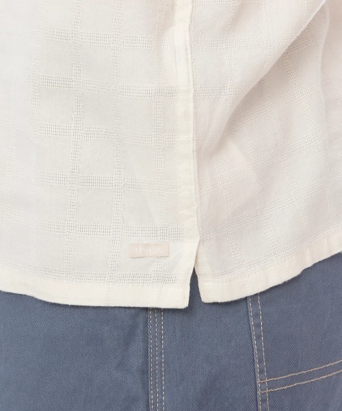RVCA(ルーカ)の「RVCA メンズ VACANCY SS 半袖シャツ 【2025年春夏モデル】/ルーカオープンカラー半袖シャツ(シャツ/ブラウス・メンズ・アイボリー・X-LARGE/MEDIUM/SMALL/LARGE)」の4枚目の写真