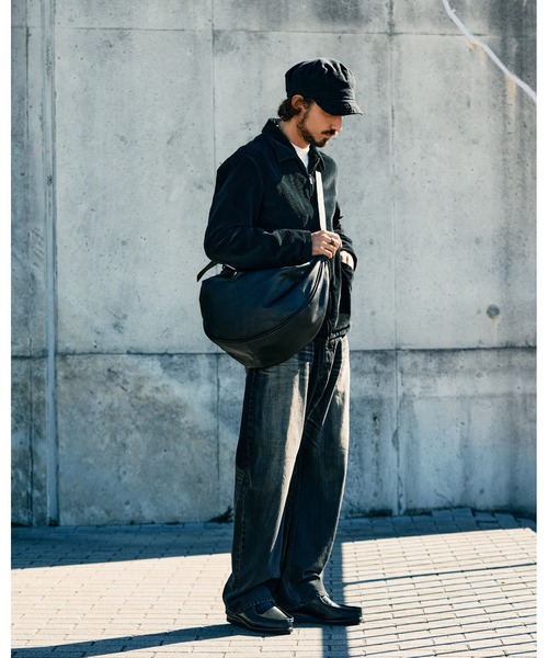 wjk(ダヴルジェイケイ)の「big crescent moon bag(ショルダーバッグ・メンズ・ブラック・FREE)」の14枚目の写真