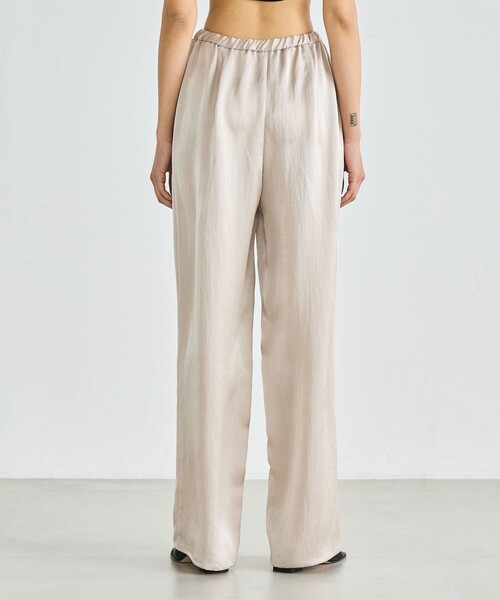 EDITION（エディション）の「サテンヨウリュウ イージーパンツ（その他パンツ・レディース・ライトベージュ/ブラック・34/36）」の4枚目の写真