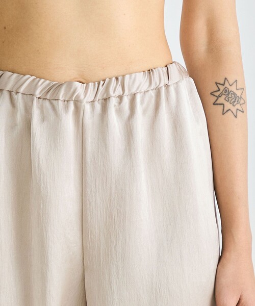 EDITION（エディション）の「サテンヨウリュウ イージーパンツ（その他パンツ・レディース・ライトベージュ/ブラック・34/36）」の5枚目の写真