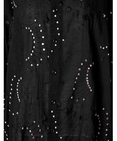 RUMCHE(ラムシェ)の「Cotton Bijou Embroidery Shirt / コットンビジューエンブロイダリーシャツ(シャツ/ブラウス・レディース・ブラック・FREE)」の8枚目の写真