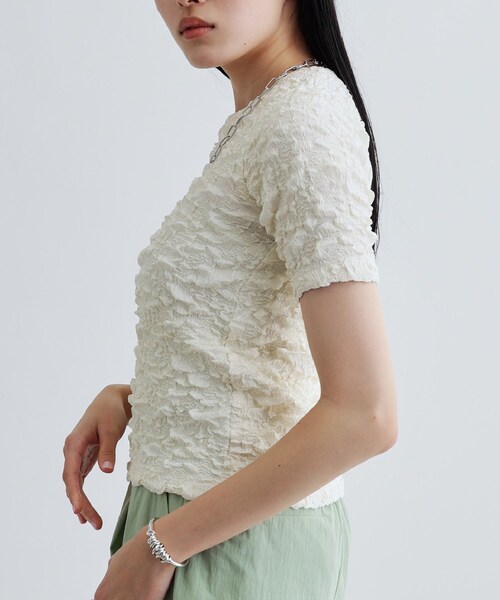 GALLEST（ギャレスト）の「ふくれジャカードトップス（Tシャツ/カットソー・レディース・ブラック/オフホワイト/ライトグリーン・38）」の12枚目の写真