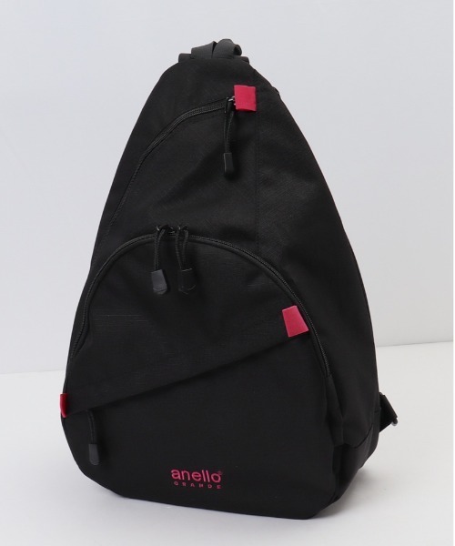 anello GRANDE(アネログランデ)の「anelloGRANDE ハイキャパシティ 15L 大容量クロスボディ(ボディバッグ/ウエストポーチ・レディース・ベージュ/ブラック/ピンク・FREE)」の19枚目の写真