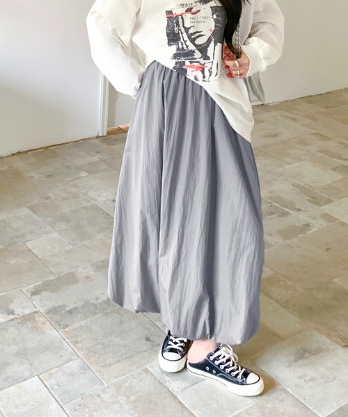 by LEGNA(バイレグナ)の「ワッシャーバルーンシルエットスカート(スカート・レディース・ホワイト/ライトグレー/ブラック・MEDIUM/LARGE)」の1枚目の写真