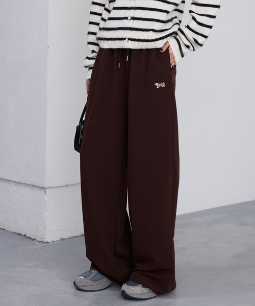 MONO-MART（モノマート）の「PENNEYS/ペニーズ 別注 THE FOX ロゴ ワンポイントワッペン刺繍 ドローストリング イージーパンツ（その他パンツ・レディース・ネイビー/グレー/ライトカーキ/ブラック/アイボリー/グレイッシュベージュ/ブラウン/ダークブラウン/ライトグレー・M/L/S）」の5枚目の写真