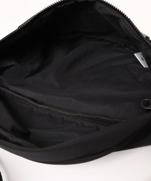 KANGOL(カンゴール)の「【 KANGOL Black series / カンゴール 】 BLACK Body Bag(ボディバッグ/ウエストポーチ・レディース・ブラック・FREE)」の3枚目の写真