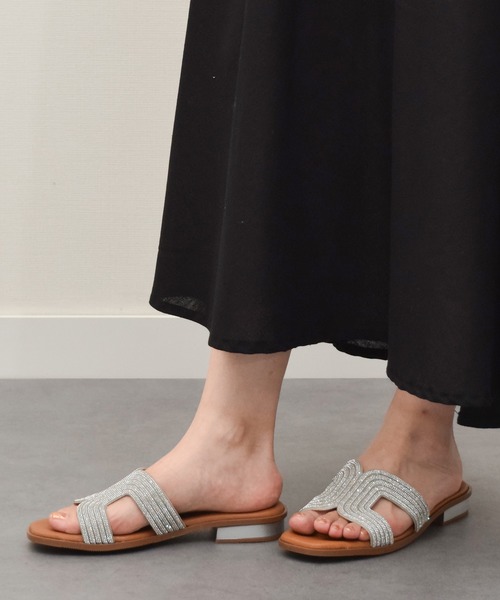 inter-chaussures（インターショシュール）の「【Oh my Sandals】ラインストーンローヒールサンダル(E52301)（サンダル・レディース・シルバー/ブラック・35/38/36/37）」の8枚目の写真