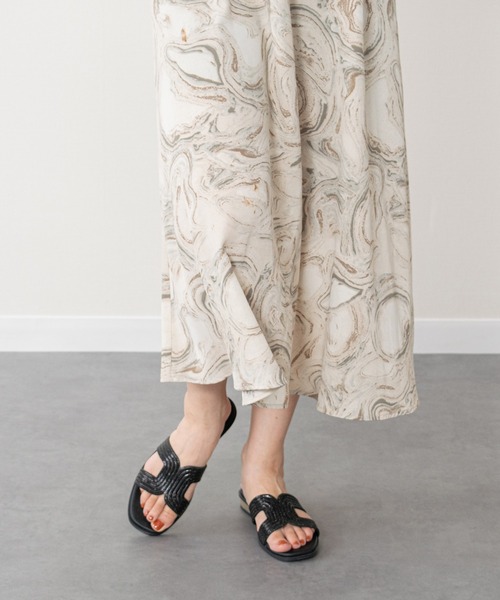 inter-chaussures(インターショシュール)の「【Oh my Sandals】ラインストーンローヒールサンダル(E52301)(サンダル・レディース・シルバー/ブラック・35/38/36/37/39)」の5枚目の写真