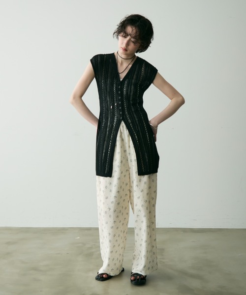 Trish（トリッシュ）の「前開きノースリニットジレ（ベスト・レディース・ブラック/アイボリー・FREE）」の20枚目の写真