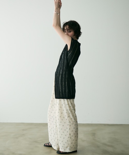 Trish（トリッシュ）の「前開きノースリニットジレ（ベスト・レディース・ブラック/アイボリー・FREE）」の17枚目の写真