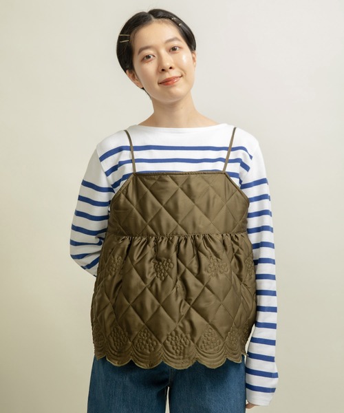Dot&Stripes CHILD WOMAN(ドットアンドストライプス チャイルドウーマン)の「サテンキルトカットワーク キャミブラウス(シャツ/ブラウス・レディース・アイボリー/カーキ・FREE)」の10枚目の写真