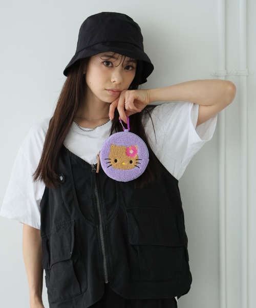 sanrio（サンリオ）の「サンリオキャラクターズ　サークルさがらポーチ（ポーチ・レディース・パープル系その他/ブルー/ブルー系その他2/エメラルド/ライトブルー/ピンク系その他/グリーン系その他/ピンク系その他4/ブルー系その他/ピンク系その他3/ピンク系その他2/パープル/レオパード/ブラウン系その他/ピンク系その他5/グリーン/ターコイズブルー・FREE）」の11枚目の写真