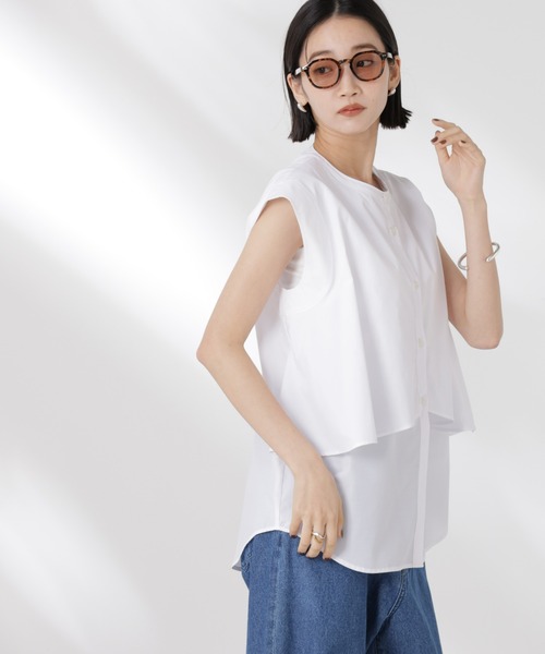 NANO universe（ナノユニバース）の「フロントフレアケープカラーノースリーブシャツ（シャツ/ブラウス・レディース・チャコール/ピンク/ホワイト・FREE）」の4枚目の写真