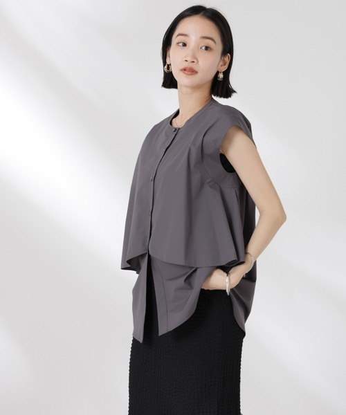 NANO universe（ナノユニバース）の「フロントフレアケープカラーノースリーブシャツ（シャツ/ブラウス・レディース・チャコール/ピンク/ホワイト・FREE）」の20枚目の写真