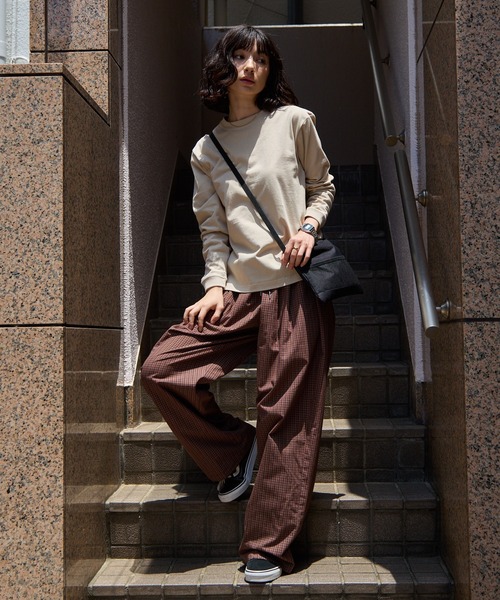 CROSS & STITCH(クロスステッチ)の「CROSS&STITCH/クロスアンドステッチ オープンエンド マックスウェイトロングスリーブTシャツ 長袖 ユニセックス(リブ有り) ロンT カットソー 2026年 夏 夏服(Tシャツ/カットソー・メンズ・ダークブルー/ダークグリーン/ホワイト/アッシュ/ライトベージュ/ブラック/スミクロ・L/M/S/XL)」の11枚目の写真