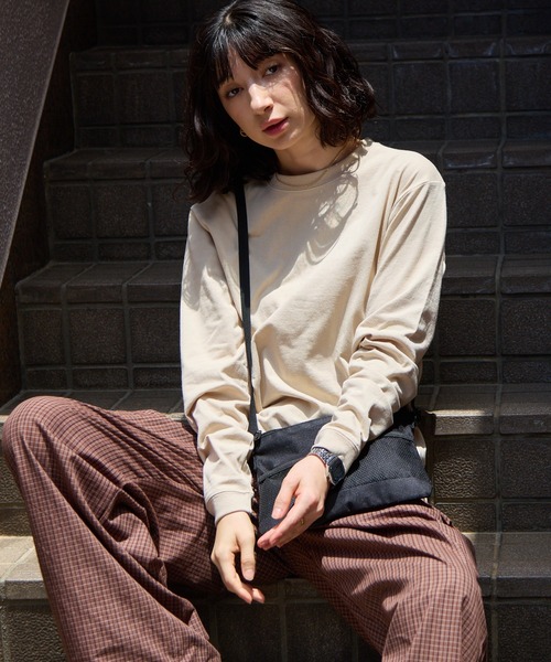 CROSS & STITCH(クロスステッチ)の「CROSS&STITCH/クロスアンドステッチ オープンエンド マックスウェイトロングスリーブTシャツ 長袖 ユニセックス(リブ有り) ロンT カットソー 2026年 夏 夏服(Tシャツ/カットソー・メンズ・ダークブルー/ダークグリーン/ホワイト/アッシュ/ライトベージュ/ブラック/スミクロ・L/M/S/XL)」の8枚目の写真