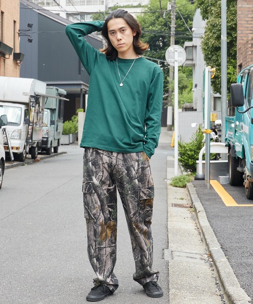 CROSS & STITCH(クロスステッチ)の「CROSS&STITCH/クロスアンドステッチ オープンエンド マックスウェイトロングスリーブTシャツ 長袖 ユニセックス(リブ有り) ロンT カットソー 2026年 夏 夏服(Tシャツ/カットソー・メンズ・ダークブルー/ダークグリーン/ホワイト/アッシュ/ライトベージュ/ブラック/スミクロ・L/M/S/XL)」の18枚目の写真