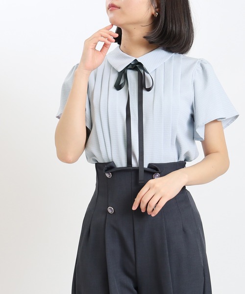 ASTORIA ODIER(アストリアオディール)の「配色リボンピンタックブラウス(シャツ/ブラウス・レディース・ホワイト/ブラック/サックスブルー/ネイビー・MEDIUM/LARGE)」の2枚目の写真