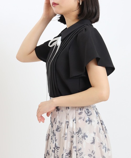 ASTORIA ODIER(アストリアオディール)の「配色リボンピンタックブラウス(シャツ/ブラウス・レディース・ホワイト/ブラック/サックスブルー/ネイビー・MEDIUM/LARGE)」の15枚目の写真