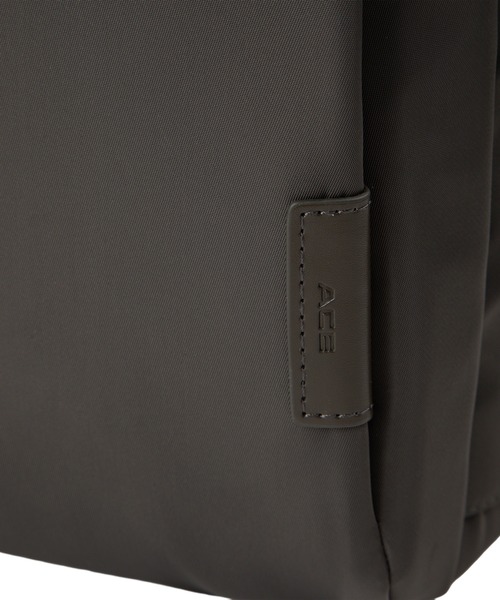 ACE(エース)の「エース ビジネスバッグ UBN-418 15.6inch 19071(ビジネスバッグ・レディース・チャコール/ブラック/ベージュ・FREE)」の13枚目の写真