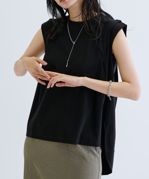 GALLEST（ギャレスト）の「フィッシュテールカットソー（Tシャツ/カットソー・レディース・ブラック/レッド系1/ホワイト・38）」の2枚目の写真