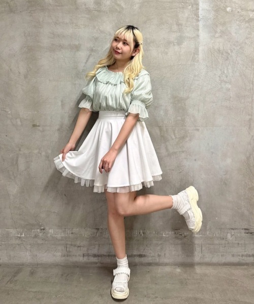 セール】シアーオフショルフリルプルオーバーブラウス 夏服