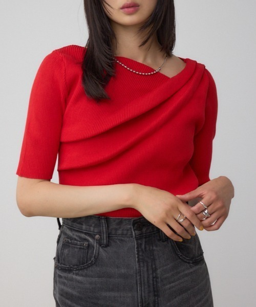 AZUL by moussy(アズールバイマウジー)の「ドレープデザイン5分袖リブニット(ニット/セーター・レディース・ダークグリーン/アイボリー/ブラック/レッド・FREE)」の1枚目の写真