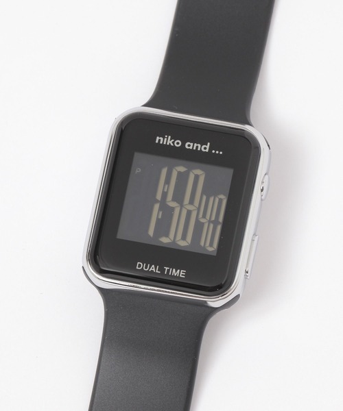 niko and...(ニコアンド)の「スクエアデジタルウォッチ(デジタル腕時計・レディース・ブラック/アイボリー/ピンク/ブルー・0)」の2枚目の写真