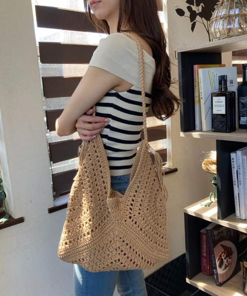 ｔｏｌｅｎｅ（トレネ）の「メッシュ編み かぎ編み タッセル付き トートバッグ ワンショルダーバッグ 夏（トートバッグ・レディース・ブラウン/ライトベージュ・FREE）」の5枚目の写真