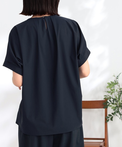 GALLORIA（ギャローリア）の「接触冷感　ドルマンブラウス（シャツ/ブラウス・レディース・ライトグレー/ネイビー・S/M/L/LL）」の5枚目の写真