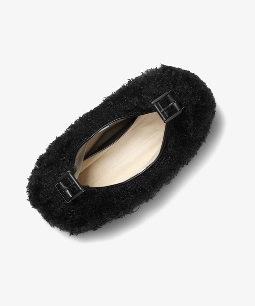 MICHAEL KORS(マイケルコース)の「NOLITA フォー シアリング ショルダー ラージ(ショルダーバッグ・レディース・ブラック・FREE)」の3枚目の写真