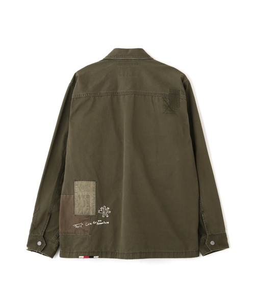 AVIREX（アヴィレックス）の「《RESTORE COLLECTION》REPAIR CUSTOM & EMB UTILITY SHIRT JACKET / リペアカスタム 刺繍ユーティリティ シャツジャケット / AVIREX / アヴィレックス（シャツ/ブラウス・メンズ・インディゴブルー/オリーブ・XX-LARGE/X-LARGE/LARGE/MEDIUM）」の21枚目の写真