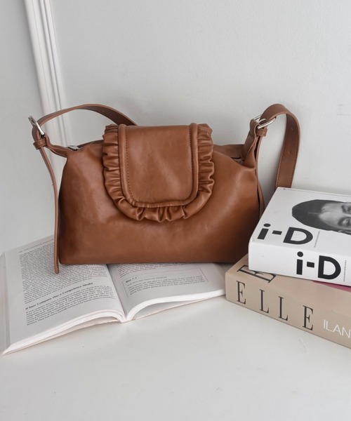 SOLLON.（ソルロン）の「フリルフラップPUショルダーバッグ（ショルダーバッグ・レディース・アイボリー/ブラック/ブラウン・FREE）」の9枚目の写真