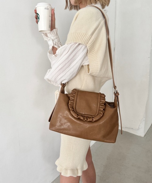 SOLLON.（ソルロン）の「フリルフラップPUショルダーバッグ（ショルダーバッグ・レディース・アイボリー/ブラック/ブラウン・FREE）」の12枚目の写真