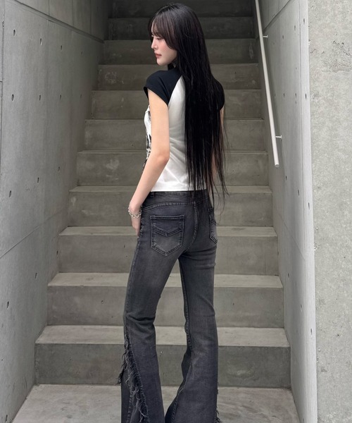 ZIPPER CLUB（ZIPPER CLUB ジッパークラブ）の「Washed Stretch Fringe Denim（デニムパンツ・レディース・ブルー/ブラック・LARGE/MEDIUM/SMALL）」の10枚目の写真