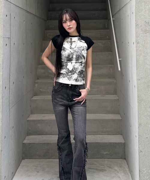 ZIPPER CLUB（ZIPPER CLUB ジッパークラブ）の「Washed Stretch Fringe Denim（デニムパンツ・レディース・ブルー/ブラック・LARGE/MEDIUM/SMALL）」の11枚目の写真