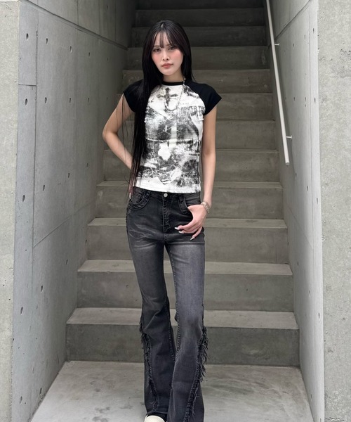ZIPPER CLUB（ZIPPER CLUB ジッパークラブ）の「Washed Stretch Fringe Denim（デニムパンツ・レディース・ブルー/ブラック・LARGE/MEDIUM/SMALL）」の9枚目の写真