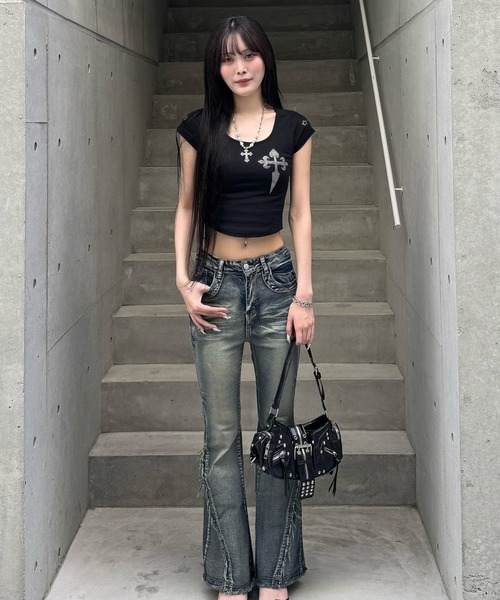ZIPPER CLUB（ZIPPER CLUB ジッパークラブ）の「Washed Stretch Fringe Denim（デニムパンツ・レディース・ブルー/ブラック・LARGE/MEDIUM/SMALL）」の3枚目の写真
