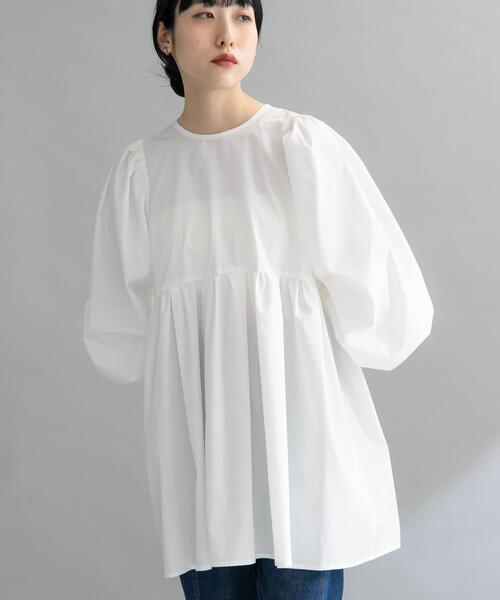 KBF（ケイビーエフ）の「『WEB限定』BACKリボンチュニック（チュニック・レディース・ダークブラウン/オフホワイト/ライトブルー・ONE）」の4枚目の写真