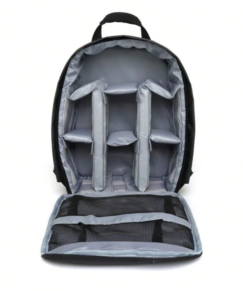 CALIFORNIA OUTFITTERS(カリフォルニア アウトフィッターズ)の「8B46 フロントジップ 仕切りデザイン カメラバックパック(カメラ/カメラグッズ・メンズ・ブラック×グレー・ONESIZE)」の3枚目の写真