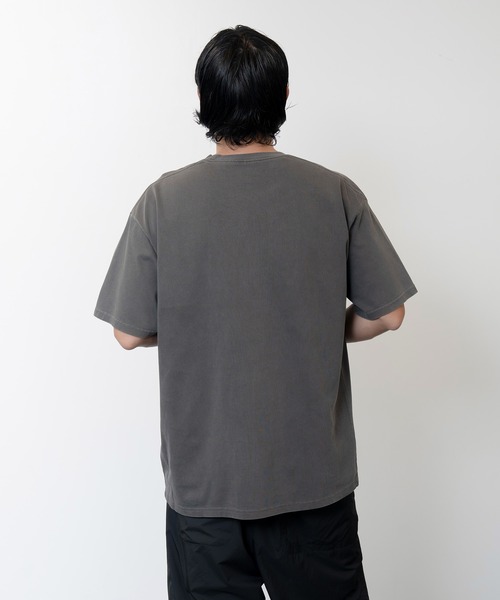Knuu（ヌウ）の「Heavy Pigment Dye T-Shirt（Tシャツ/カットソー・メンズ・グレー/ブラウン/オフホワイト/ブラック/ライトブルー・LARGE/MEDIUM/SMALL/X-SMALL/XX-LARGE/X-LARGE）」の12枚目の写真