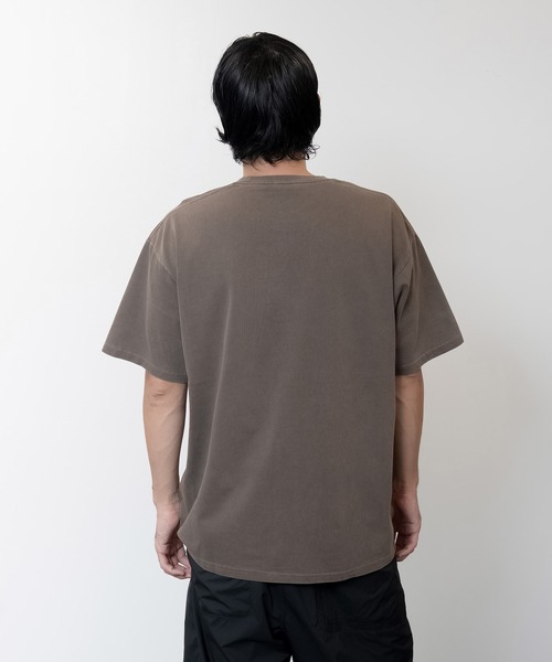 Knuu（ヌウ）の「Heavy Pigment Dye T-Shirt（Tシャツ/カットソー・メンズ・グレー/ブラウン/オフホワイト/ブラック/ライトブルー・LARGE/MEDIUM/SMALL/X-SMALL/XX-LARGE/X-LARGE）」の22枚目の写真