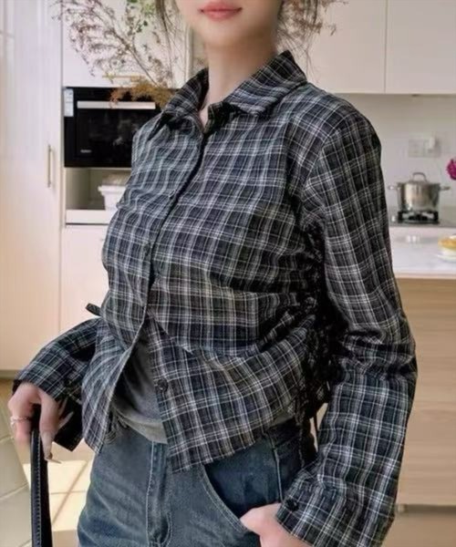 STAY MOTION（ステイモーション）の「【WEB限定】サイドシャーリング長袖チェック柄シャツ［韓国ファッション カジュアル］（シャツ/ブラウス・レディース・ブラウン/ブラック・F）」の3枚目の写真