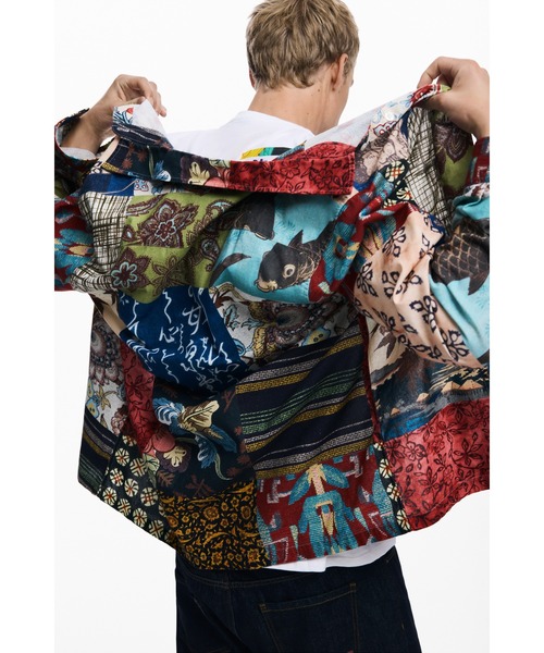 Desigual(デシグアル)の「パッチワークプリントシャツ(シャツ/ブラウス・メンズ・マルチ・S/M/L/XL)」の4枚目の写真